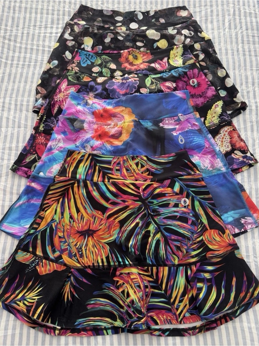 Dona Jo Skort Lot of 4 Multi Color Floral Athletic Tennis Golf Size 1 (S)